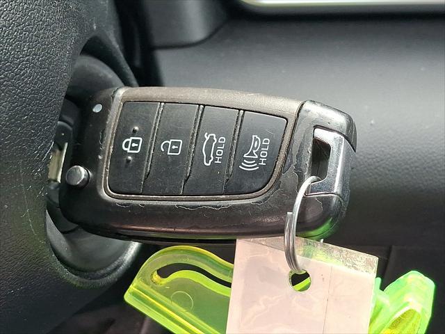 2023 Hyundai Elantra - $16,584