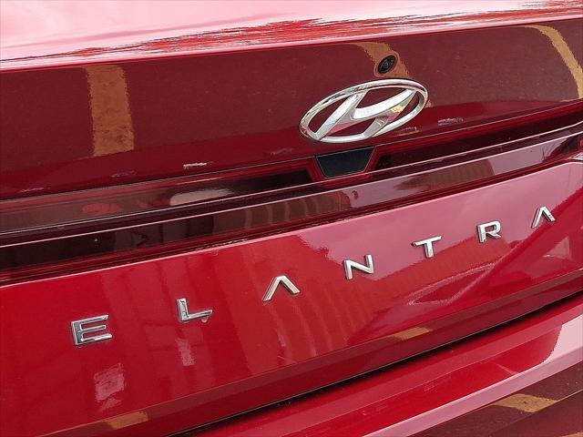 2023 Hyundai Elantra - $16,584