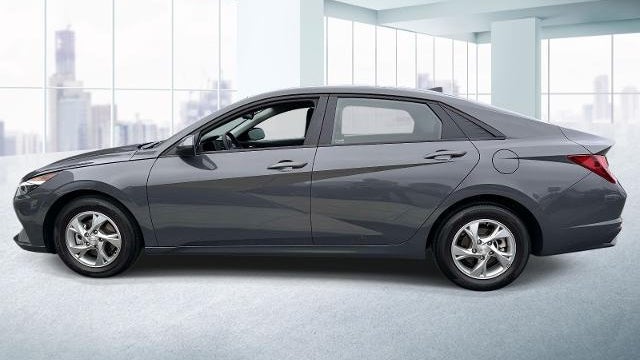 2023 Hyundai ELANTRA SE