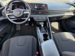 2023 Elantra Thumbnail 4