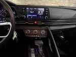 2021 Elantra Thumbnail 17
