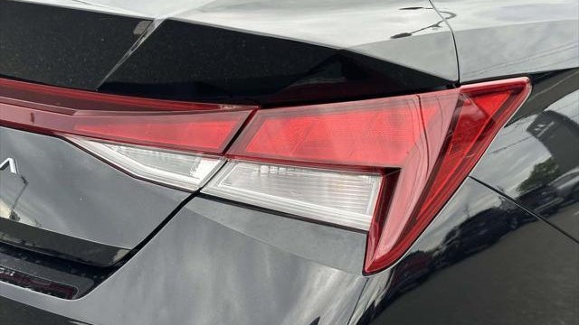 2023 Hyundai ELANTRA SE