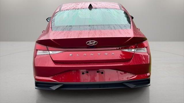 2023 Hyundai ELANTRA SE