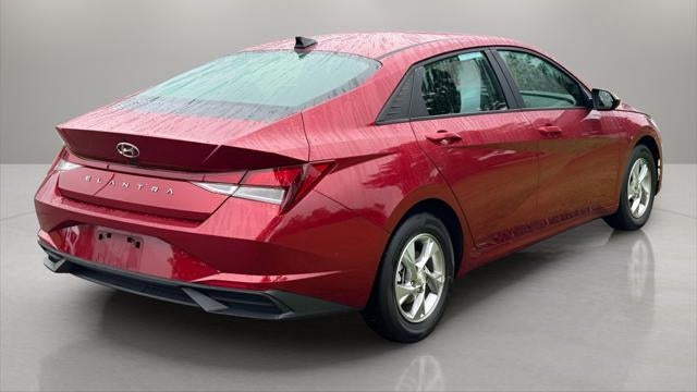 2023 Hyundai ELANTRA SE
