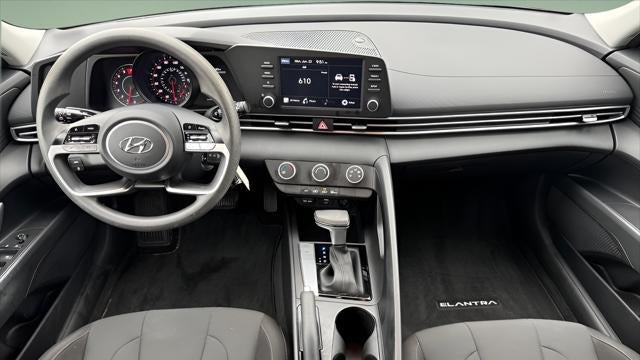 2023 Hyundai ELANTRA SE