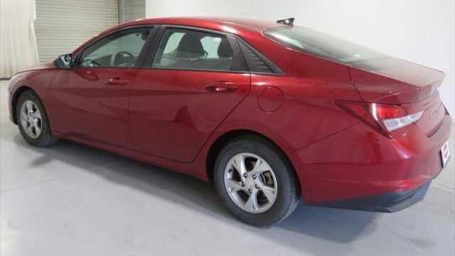 2023 Hyundai ELANTRA SE