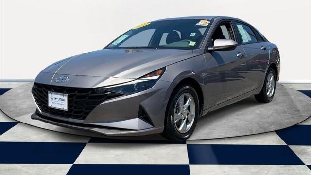 2023 Hyundai ELANTRA SE