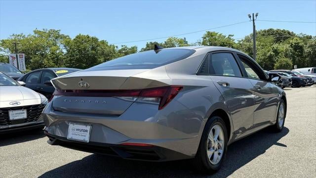 2023 Hyundai ELANTRA SE