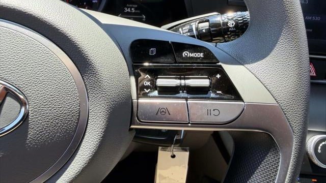 2023 Hyundai ELANTRA SE