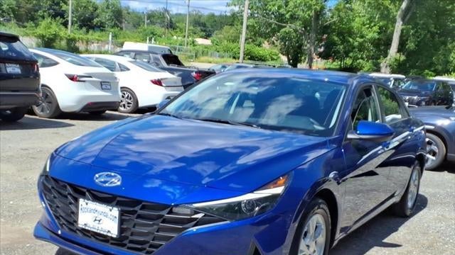2023 Hyundai ELANTRA SE