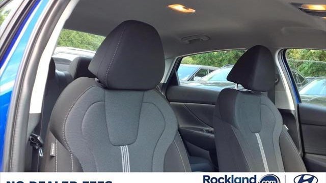 2023 Hyundai ELANTRA SE