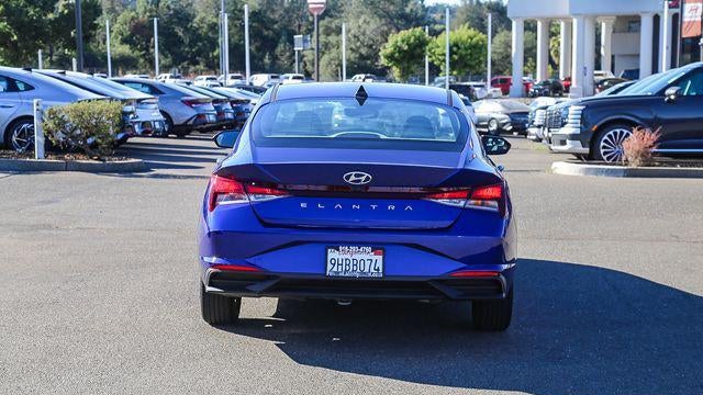 2023 Hyundai ELANTRA SE