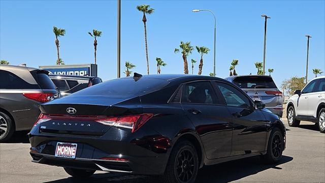 2023 Hyundai ELANTRA SE