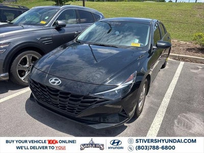 2022 Hyundai Elantra SE 4DR Sedan