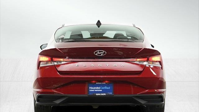 2023 Hyundai ELANTRA SE