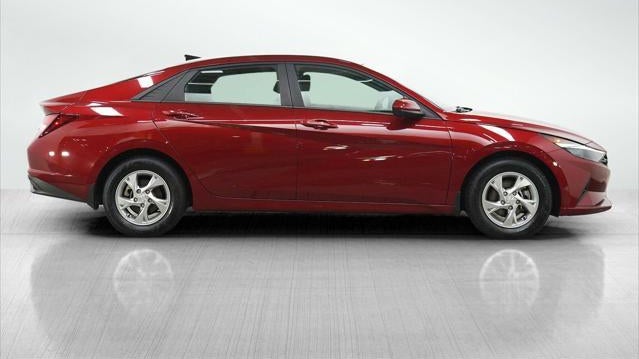 2023 Hyundai ELANTRA SE