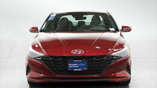 2023 Hyundai ELANTRA SE