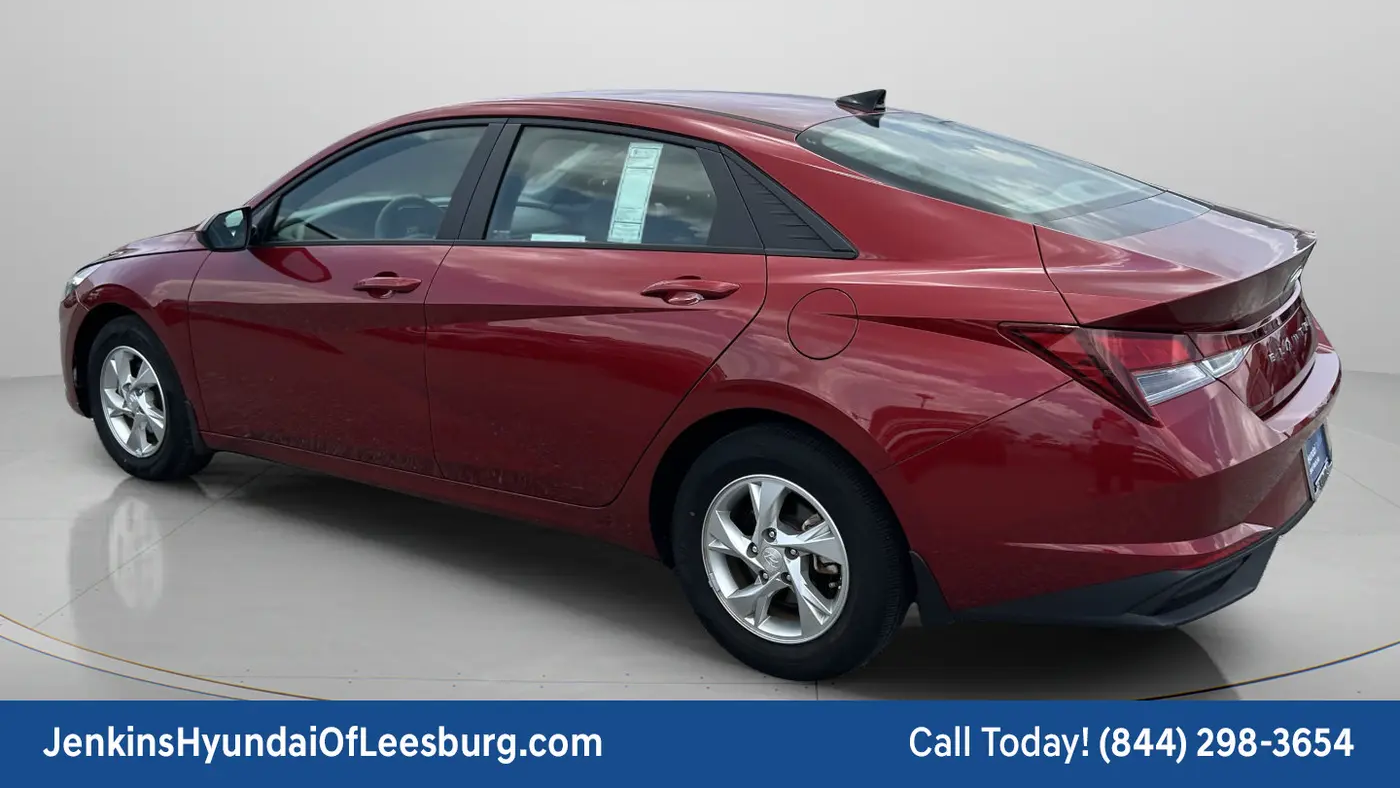 2023 Hyundai ELANTRA SE