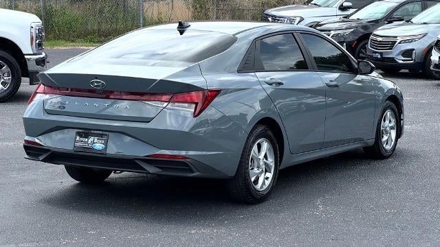 2021 Hyundai ELANTRA SE