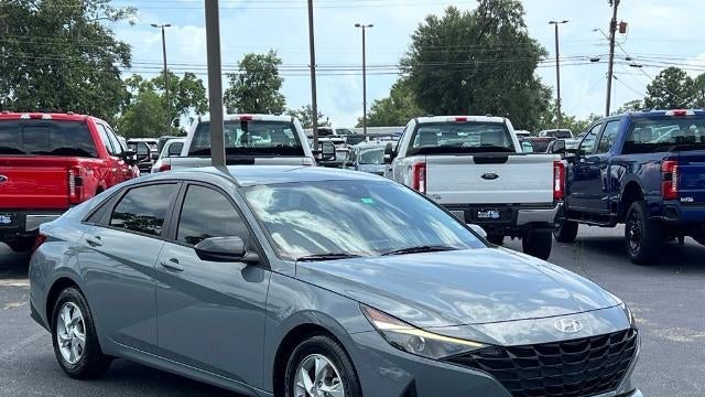2021 Hyundai ELANTRA SE