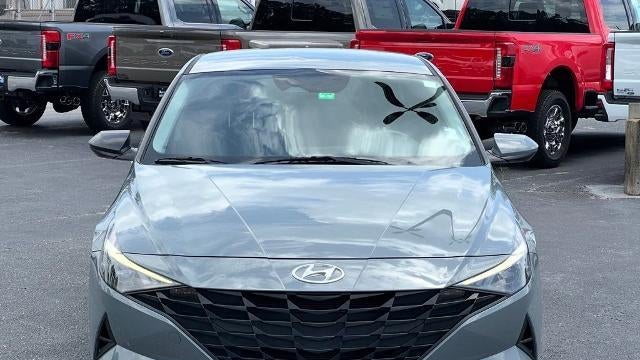2021 Hyundai ELANTRA SE