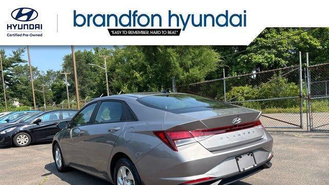 2023 Hyundai ELANTRA SE