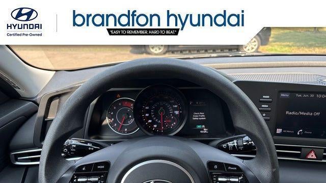 2023 Hyundai ELANTRA SE