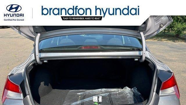 2023 Hyundai ELANTRA SE