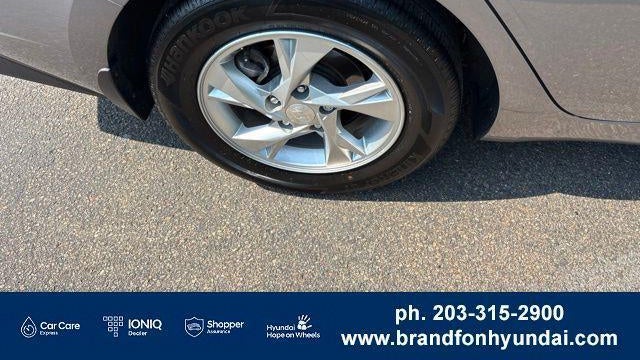 2023 Hyundai ELANTRA SE