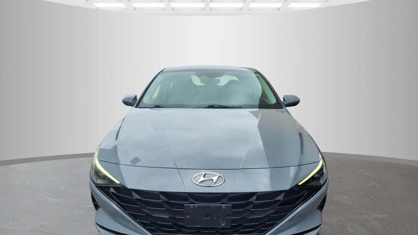 2021 Hyundai ELANTRA SE