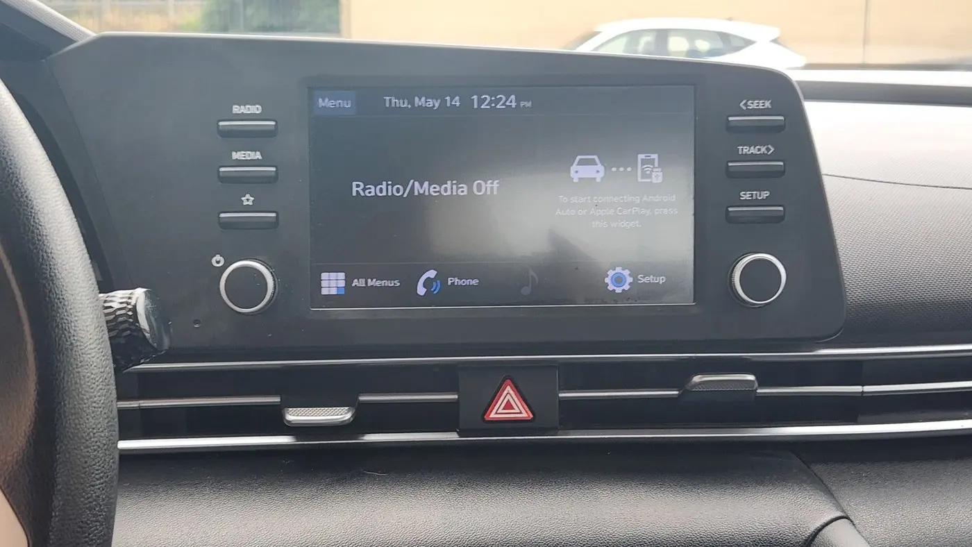2021 Hyundai ELANTRA SE
