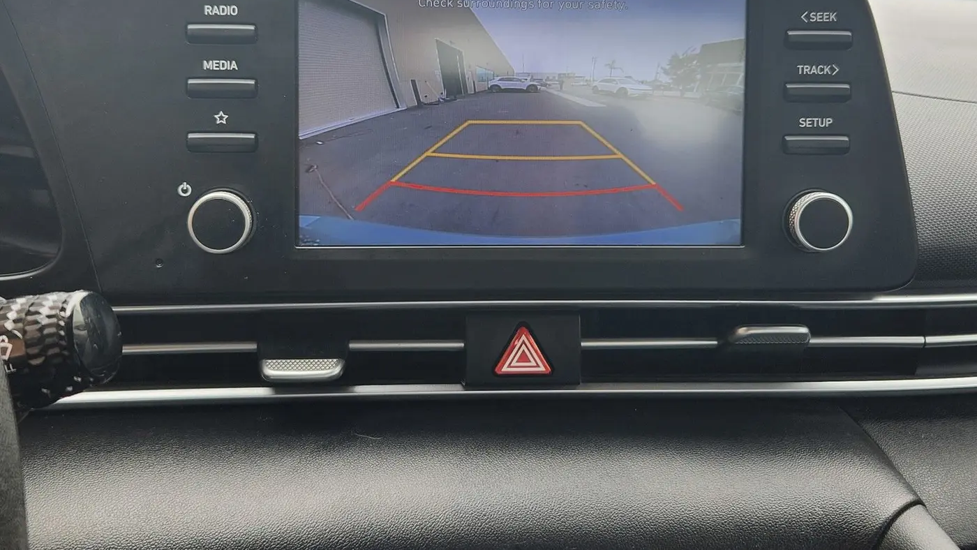 2021 Hyundai ELANTRA SE