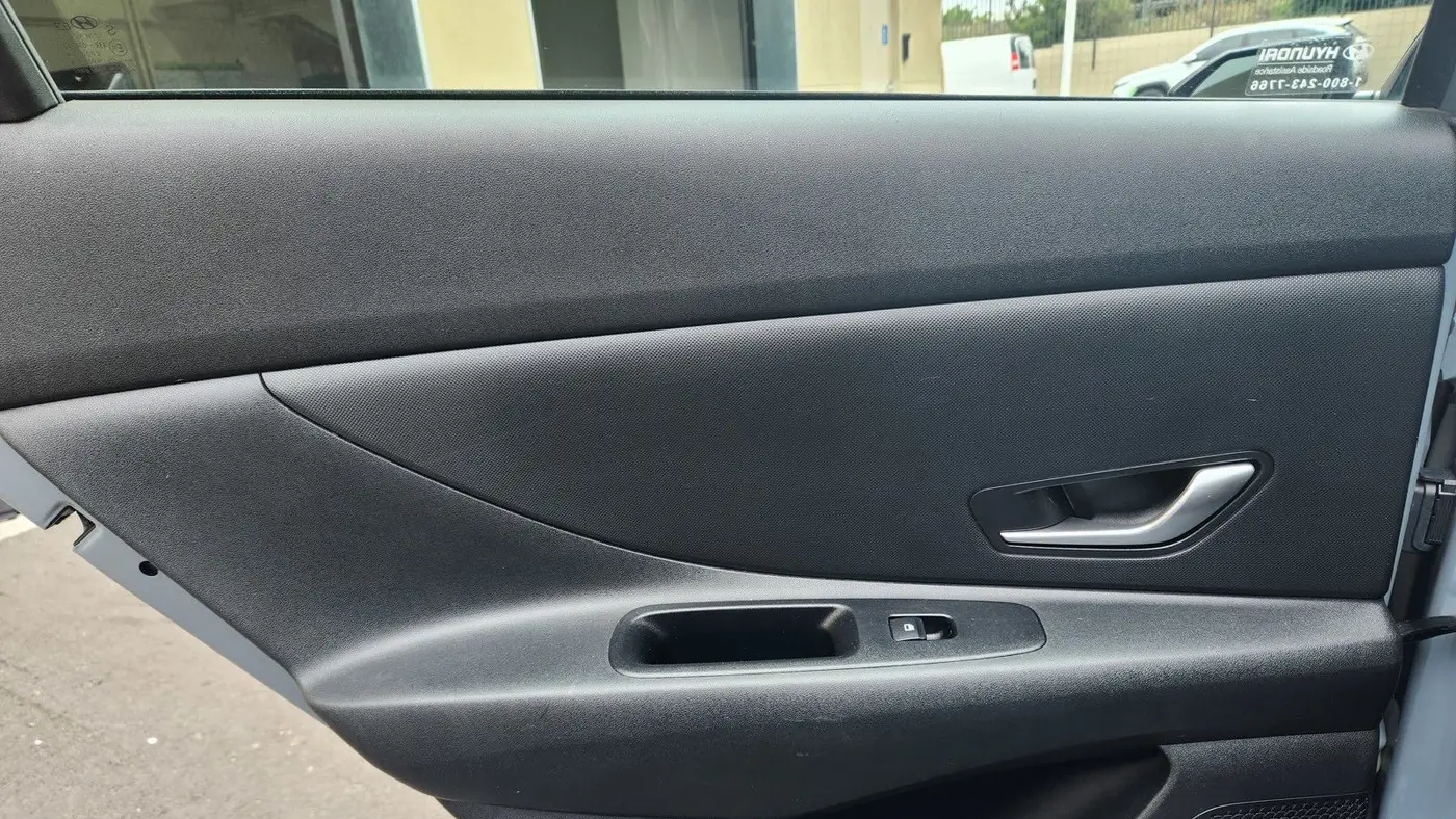 2021 Hyundai ELANTRA SE