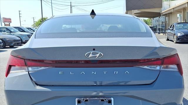 2021 Hyundai ELANTRA SE