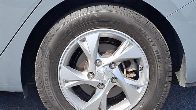2021 Hyundai ELANTRA SE