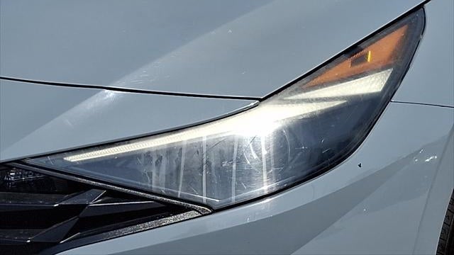2021 Hyundai ELANTRA SE