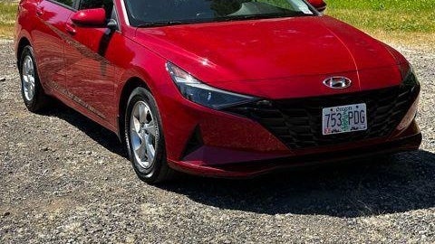 2023 Hyundai ELANTRA SE