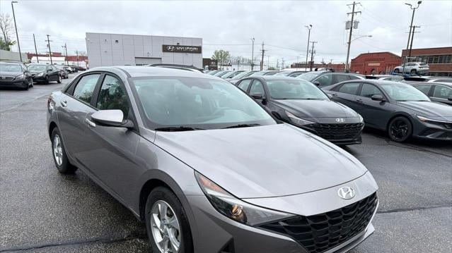 Preowned 2023 Hyundai ELANTRA SE for Sale