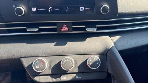 2023 Hyundai ELANTRA SE