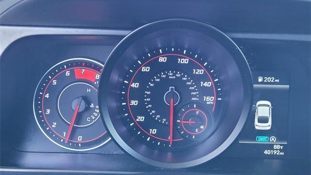 2022 Hyundai ELANTRA SE