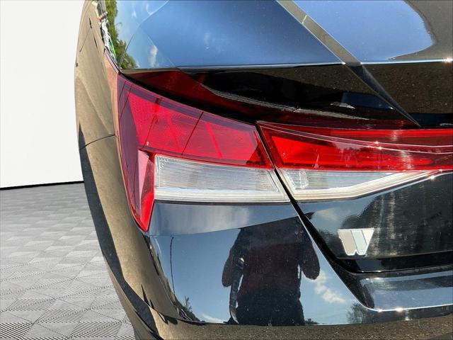 2023 Hyundai Elantra - $15,534