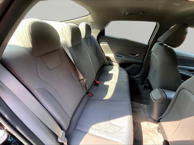 2023 Hyundai Elantra - $15,534
