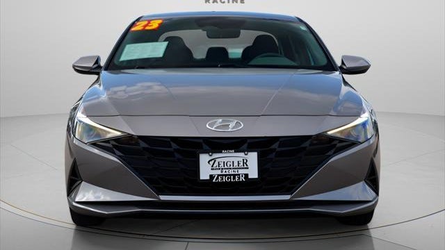2023 Hyundai ELANTRA SE
