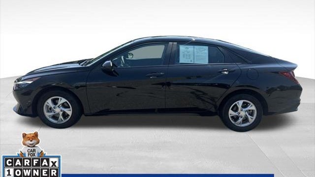 2023 Hyundai ELANTRA SE