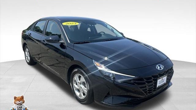 2023 Hyundai ELANTRA SE