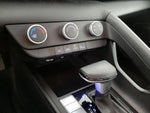 2021 Elantra Thumbnail 16