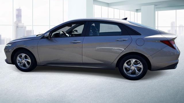 2023 Hyundai ELANTRA SE
