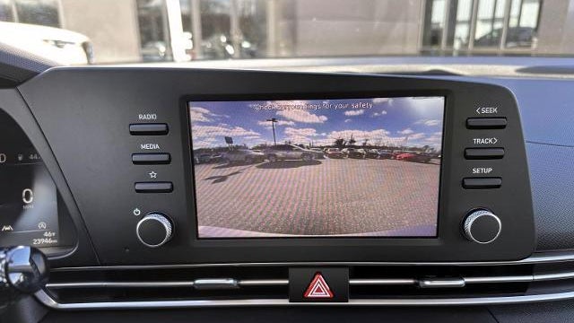2023 Hyundai ELANTRA SE