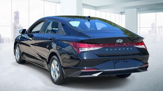 2023 Hyundai ELANTRA SE