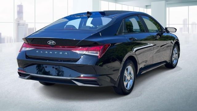 2023 Hyundai ELANTRA SE
